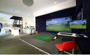 北京室内高尔夫案例 安装在北京市中心一家私人住宅内供应用户进行练习使用