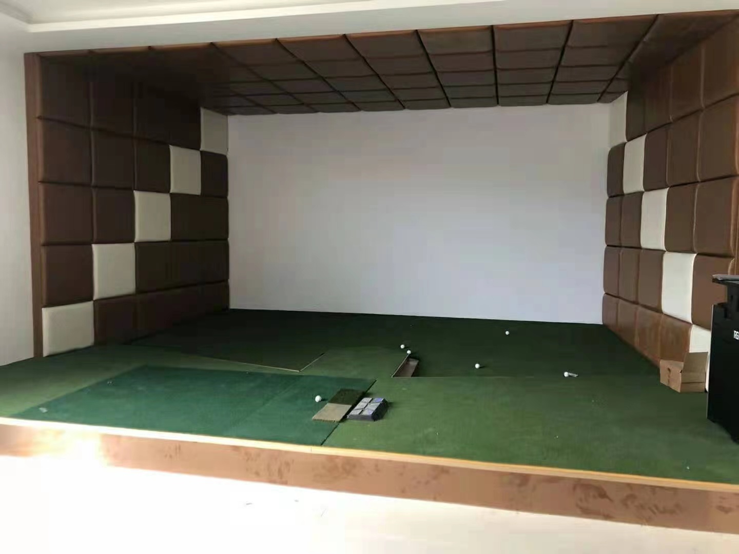 yunyida品牌室内高尔夫全方位构建高尔夫体育用品产业生态圈激活体育文旅